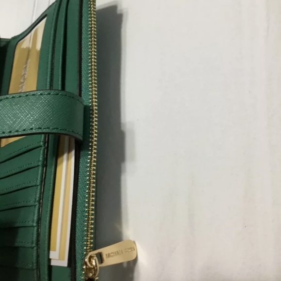 NWT Michael Kors Double Zip Wristlet - Picture 4 of 7